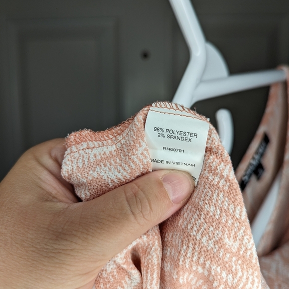 Pink & White Tie Front Blouse: Layered Ruffle Slit Sleeve & Double Keyhole PXL - Picture 6 of 7